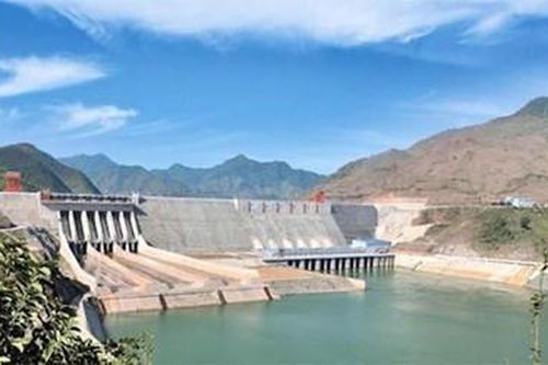 Thủy điện Hủa Na (HNA): Lãi ròng năm 2025 tăng tốc 75%, hoàn thành gấp 2,5 lần kế hoạch lợi nhuận