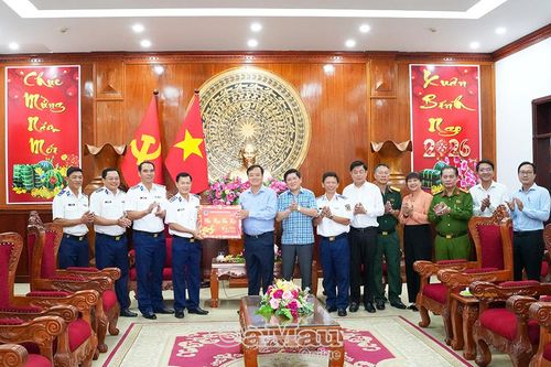 Bộ Tư lệnh Vùng Cảnh sát biển 4 mong tăng cường mối quan hệ phối hợp với Cà Mau