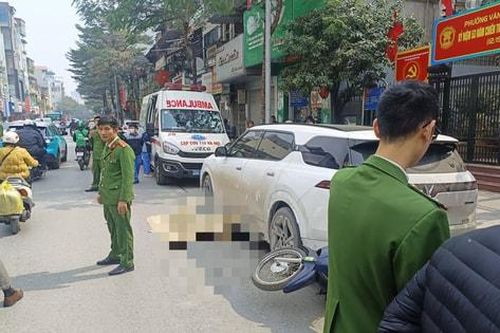 Hà Nội: Hai người thương vong trong vụ tai nạn tại phố Khâm Thiên