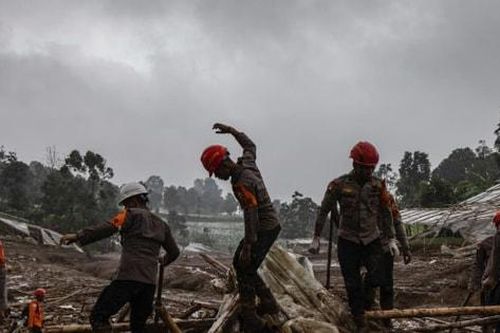 Vụ lở đất tại Indonesia: Số người chết tăng lên 34