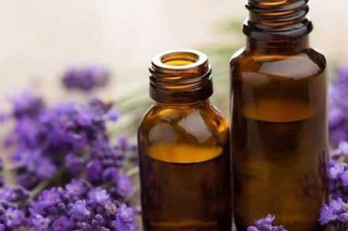 Bí quyết dưỡng da rạng rỡ với 4 loại tinh dầu thiên nhiên mát lành