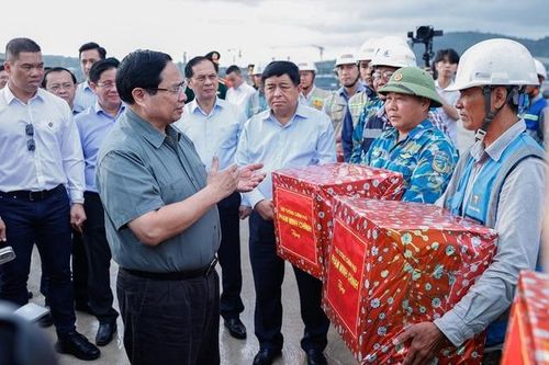 Thủ tướng: 'Chỉ bàn làm, không bàn lùi' với các dự án phục vụ APEC 2027 tại Phú Quốc