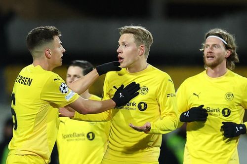 Đội bóng tí hon làm rung chuyển Champions League