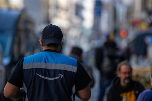 16.000 nhân viên Amazon sắp mất việc