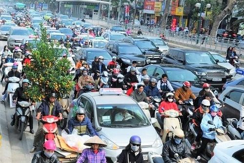 Ùn tắc cửa ngõ ngày Tết: Bài toán cũ, lời giải mới?