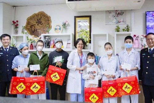 Chi cục Điều tra chống buôn lậu triển khai chuỗi hoạt động 'Hướng về cộng đồng' dịp Tết Bính Ngọ 2026
