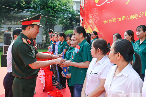 Nhiều hoạt động thiết thực trong chương trình 'Tết sum vầy - Xuân ơn Đảng'