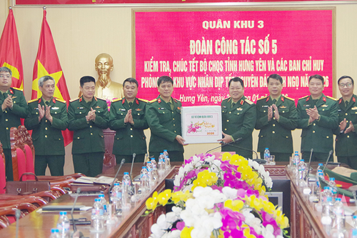 Quân khu 3 kiểm tra, chúc Tết tại tỉnh Ninh Bình, Hưng Yên và thành phố Hà Nội