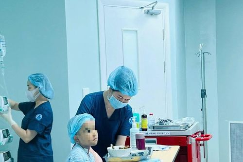 Thành công dị ghép tế bào gốc tạo máu cho bệnh nhi suy tủy