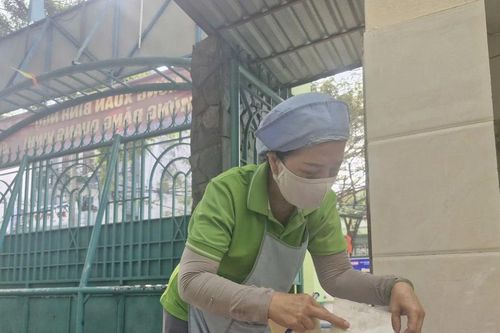 Thêm nhiều trường TPHCM dừng bữa ăn bán trú sau nghi vấn thực phẩm không an toàn