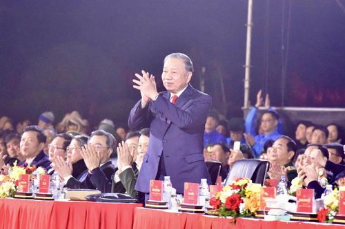 Tổng Bí thư Tô Lâm dự Chương trình cầu truyền hình 'Hai tay xây dựng một sơn hà'