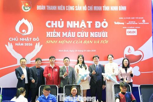 Lửa nhiệt huyết Chủ Nhật Đỏ tại Ninh Bình
