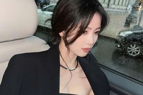 Nghệ sĩ trong danh sách đen