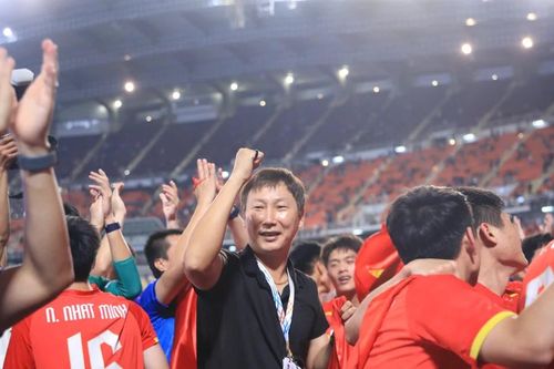 Cúp Chiến thắng 2025: Gọi tên đội tuyển U22 Việt Nam và Trần Thị Thanh Thúy, Đình Bắc thêm giải mới