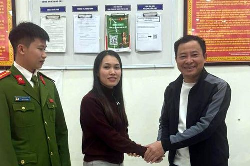 Người phụ nữ ở Hà Nội báo công an để trả lại hơn 2 tỷ đồng chuyển nhầm