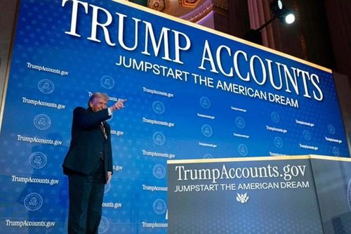 Mỹ công bố 'Tài khoản Trump,' mở ra kỷ nguyên tích lũy tài chính cho trẻ em