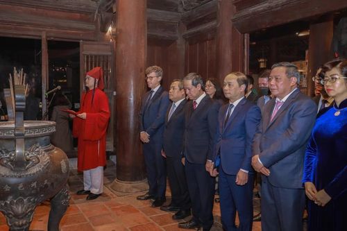 'Thành phố học tập toàn cầu' - khẳng định tầm nhìn tri thức, con người Thủ đô