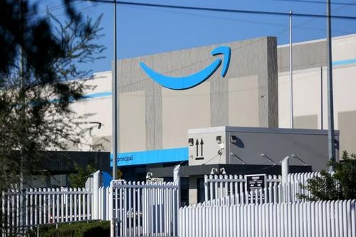 Amazon sa thải 16.000 nhân viên để tăng tốc chiến lược AI