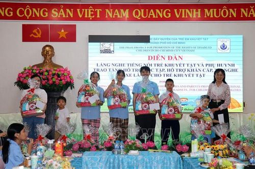 Trẻ khuyết tật cần sự quan tâm, chăm sóc đặc biệt
