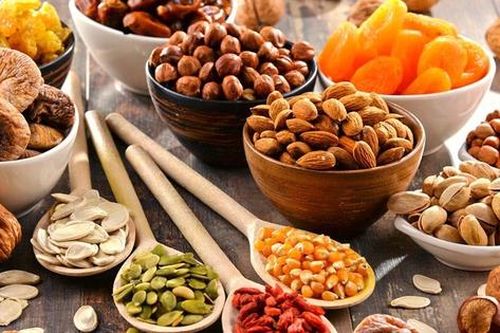 Những loại hạt 'quen mặt' ngày Tết nhưng lợi ích sức khỏe ít người biết