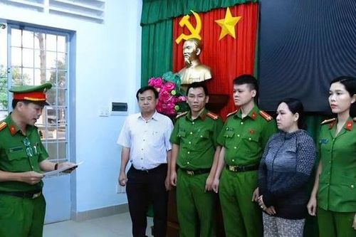 Từ heo nhiễm dịch đến bàn ăn: Lỗ hổng đáng báo động trong quản lý an toàn thực phẩm