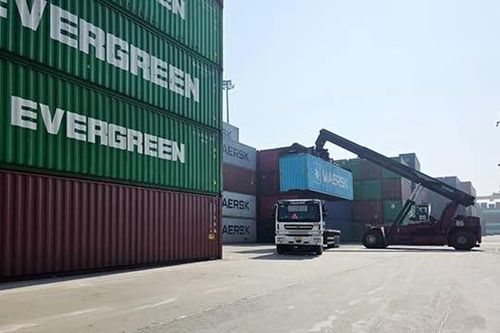 Đưa Đà Nẵng trở thành trung tâm dịch vụ logistics ngang tầm quốc tế