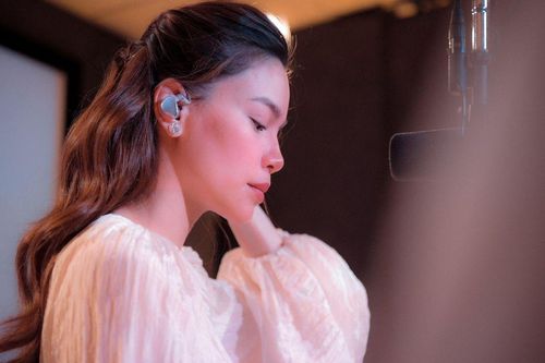 Chuyện 'ngược đời' với Hồ Ngọc Hà
