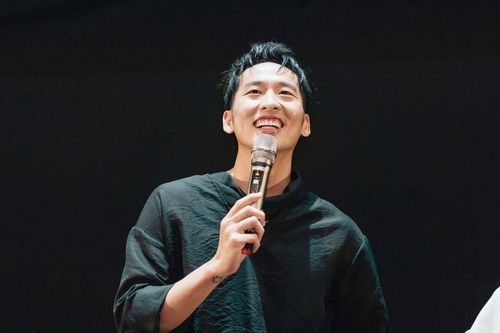 Tuấn Trần thông báo tin vui