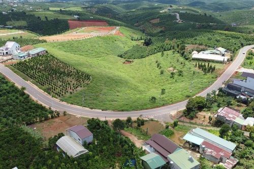 Nhân khẩu nào trong hộ gia đình không được hưởng hỗ trợ khi thu hồi đất nông nghiệp?