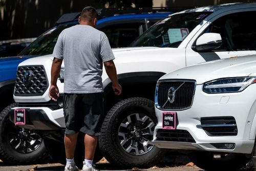 Nhiều người Mỹ điêu đứng vì vay mua xe trả góp