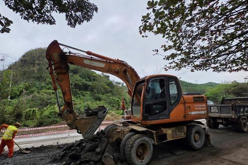 Khẩn trương khắc phục hư hỏng quốc lộ 14B, bảo đảm giao thông dịp Tết