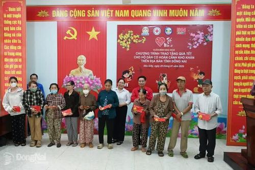 Trao 600 phần quà Tết nhân ái cho người dân khó khăn tại Đồng Nai