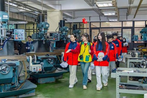 Trải nghiệm thực tế, chọn nghề phù hợp