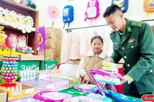 Tạo động lực cho học sinh biên giới