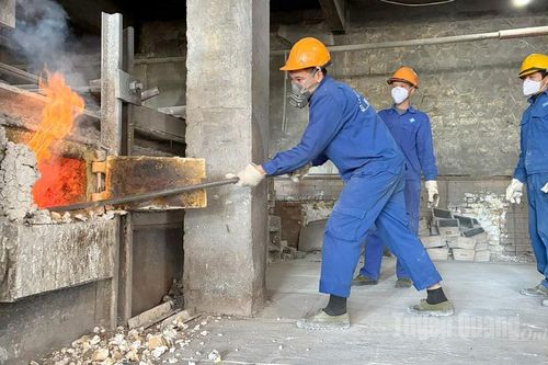 Về nơi luyện thứ kim loại quý