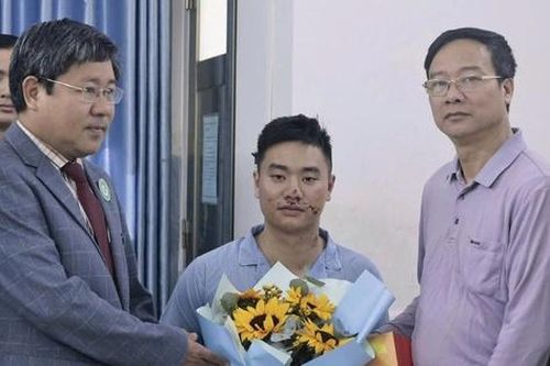 Vụ máy bay quân sự rơi ở Đắk Lắk: Phi công đã được xuất viện