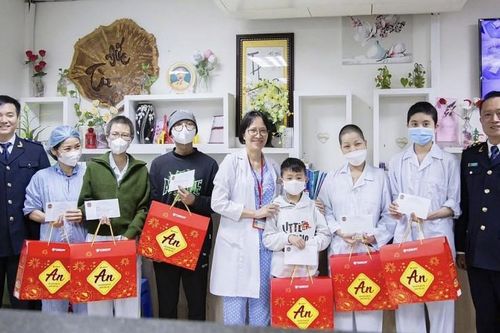 Hải quan lan tỏa xuân nhân ái đến cộng đồng dịp Tết Nguyên đán 2026