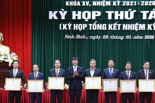 HĐND tỉnh Ninh Bình khẳng định vai trò cơ quan quyền lực nhà nước ở địa phương
