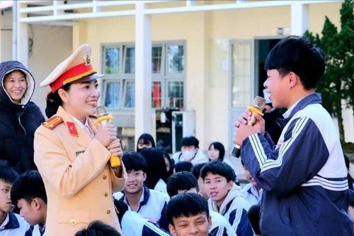 Lâm Đồng: Xây dựng ý thức tham gia giao thông an toàn từ trường học