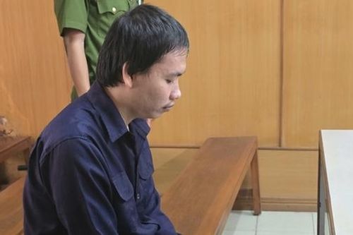 Tên cướp xâm hại bé gái bán vé số lĩnh 26 năm tù