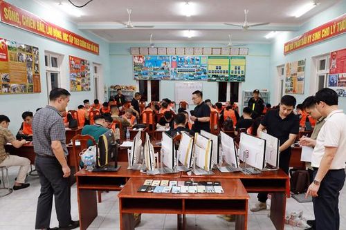Triệt phá băng nhóm lừa đảo hơn 300 tỷ đồng tại Campuchia