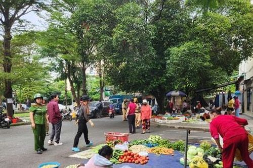 TP Hồ Chí Minh quyết liệt lập lại trật tự vỉa hè, lòng đường