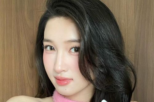 Ảnh một năm trước của Á hậu Phương Nhi được chuyên gia trang điểm 'đào lại'