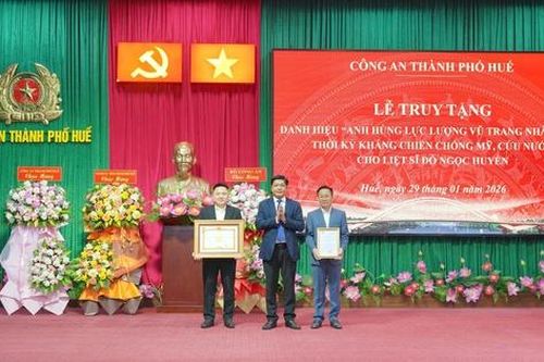 Truy tặng danh hiệu Anh hùng lực lượng vũ trang nhân dân cho liệt sĩ Đỗ Ngọc Huyền