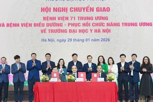 2 bệnh viện trung ương chính thức chuyển giao về Trường Đại học Y Hà Nội