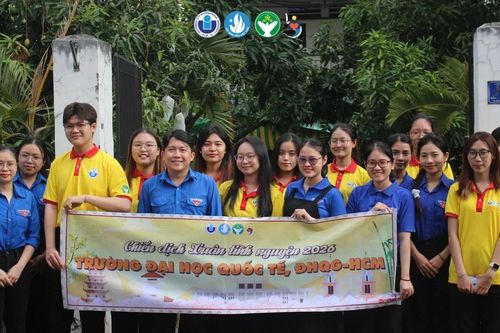 Xuân Tình Nguyện 2026: Những phần quà ý nghĩa gửi gắm sự tri ân của thế hệ trẻ