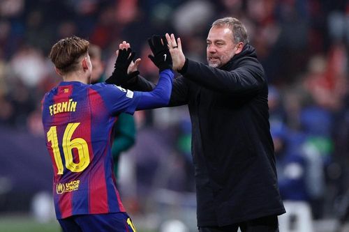 Vì sao Barca hay ngược dòng?