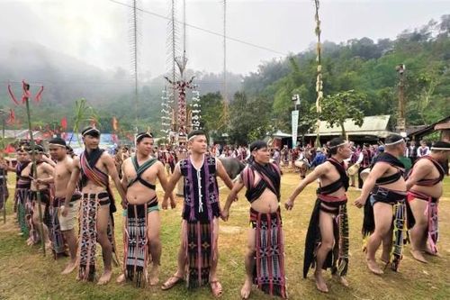 Công an xã A Vương đảm bảo tuyệt đối an ninh trật tự Lễ hội mừng Đảng, mừng Xuân năm 2026 vùng biên giới