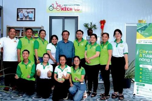 Phó Chủ tịch Quốc hội Lê Minh Hoan gặp gỡ, đối thoại với thanh niên nông thôn ở Đồng Tháp