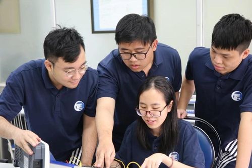 Tự chủ gắn với chất lượng